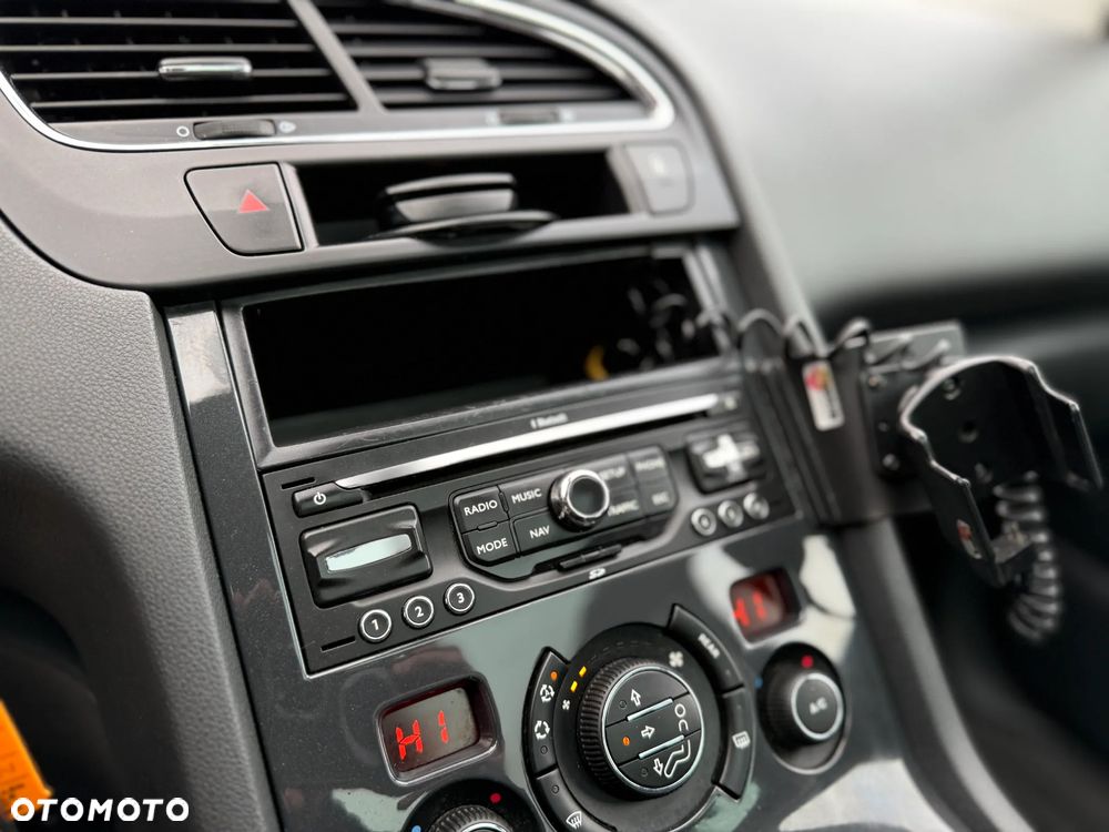 Peugeot 5008 2.0 HDi Business Line 7os - 29