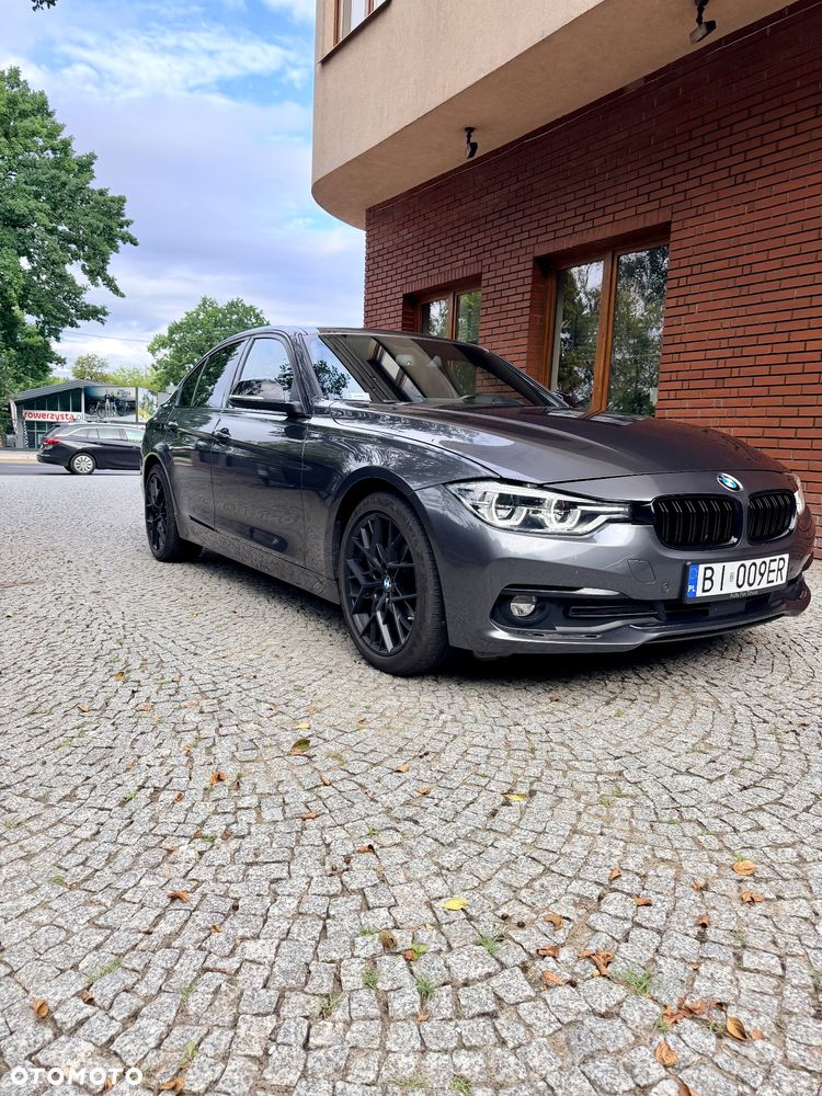 BMW Seria 3 320d xDrive - 2