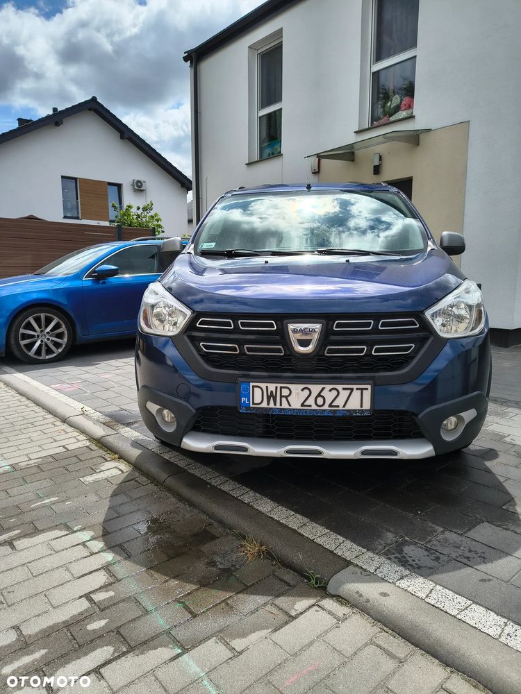 Dacia Lodgy 1.6 SCe Stepway S&S - 1