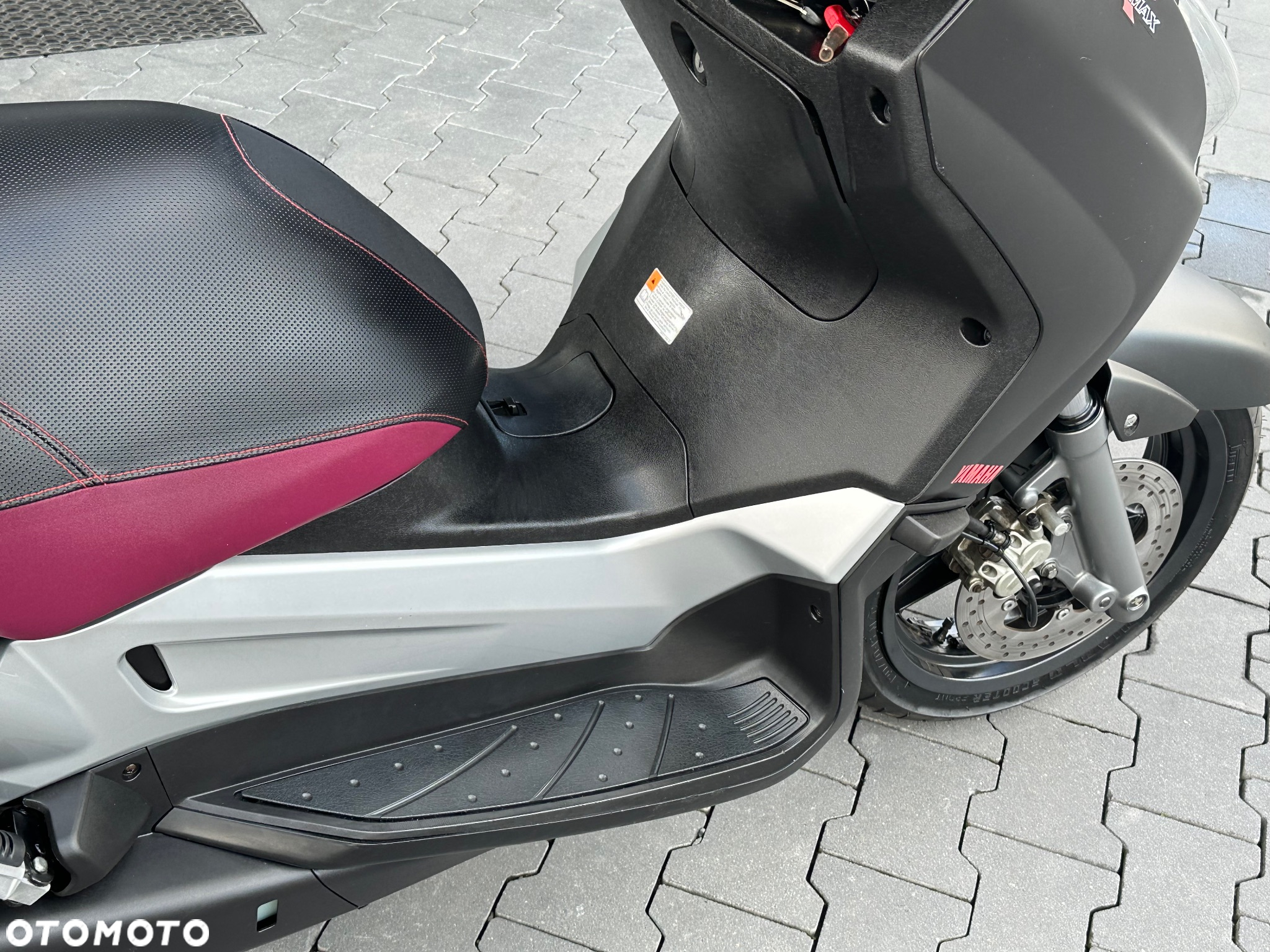 Yamaha X-max - 13