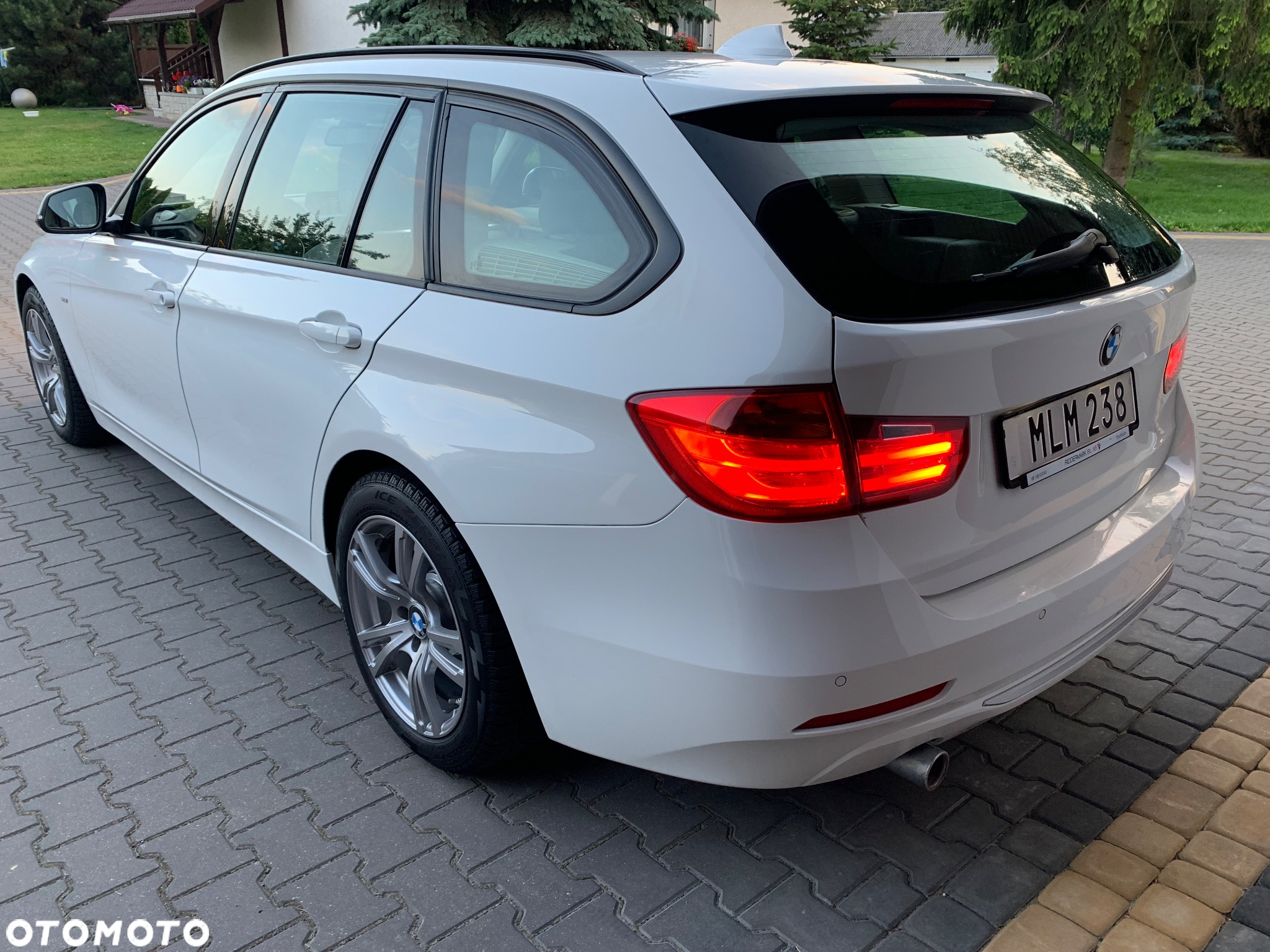 BMW Seria 3 318d Touring Modern Line - 6