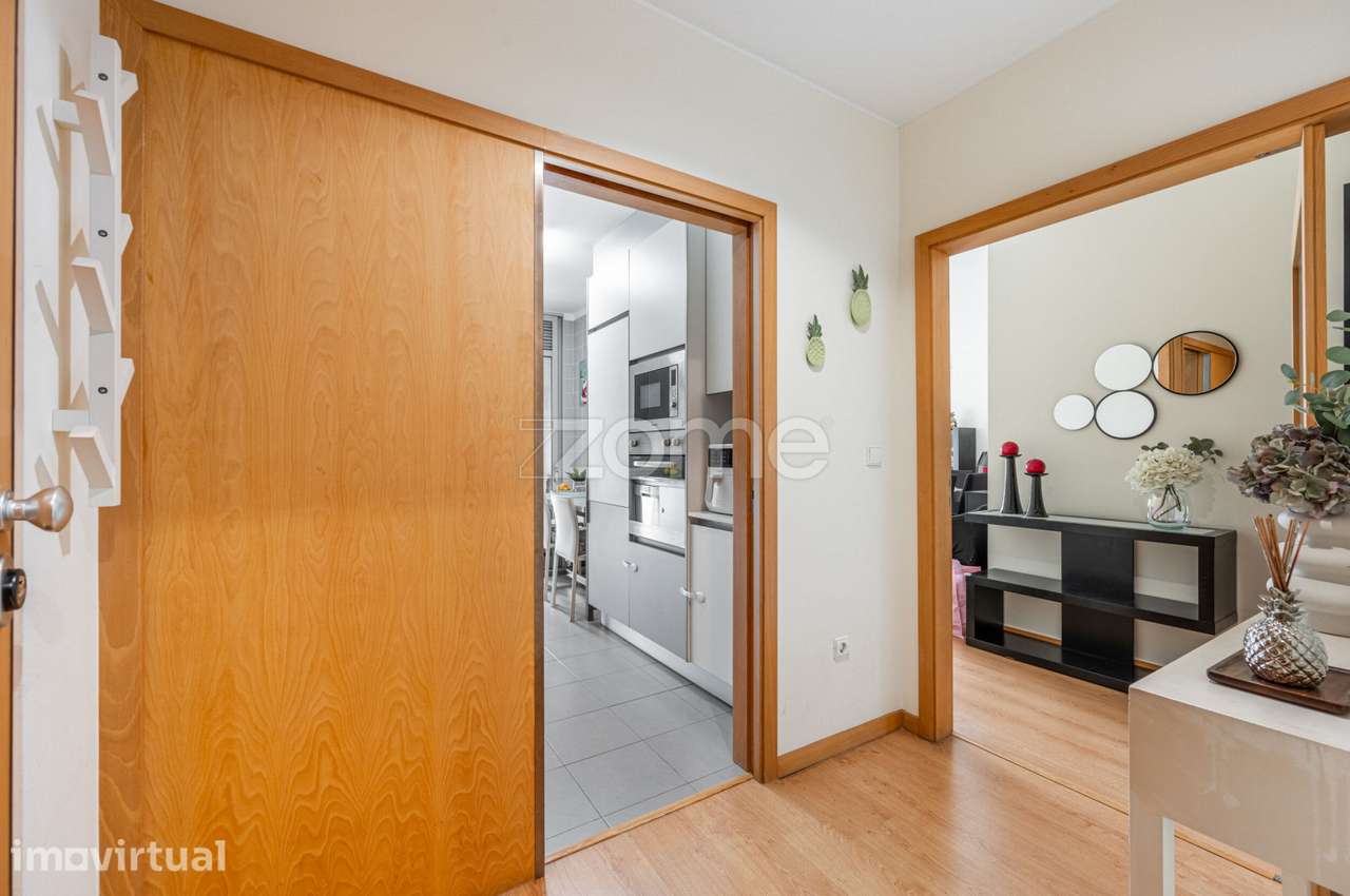 Apartamento T3 no centro da Maia lugar de garagem e arrumo - Grande imagem: 4/35