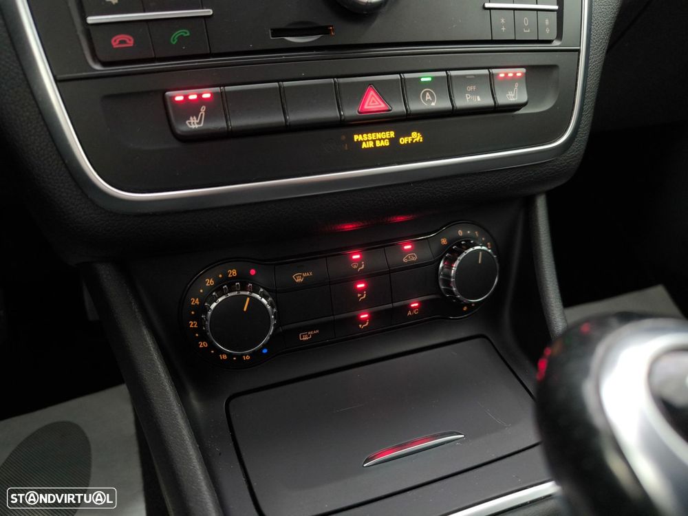 Mercedes-Benz GLA 180 d Urban - 15