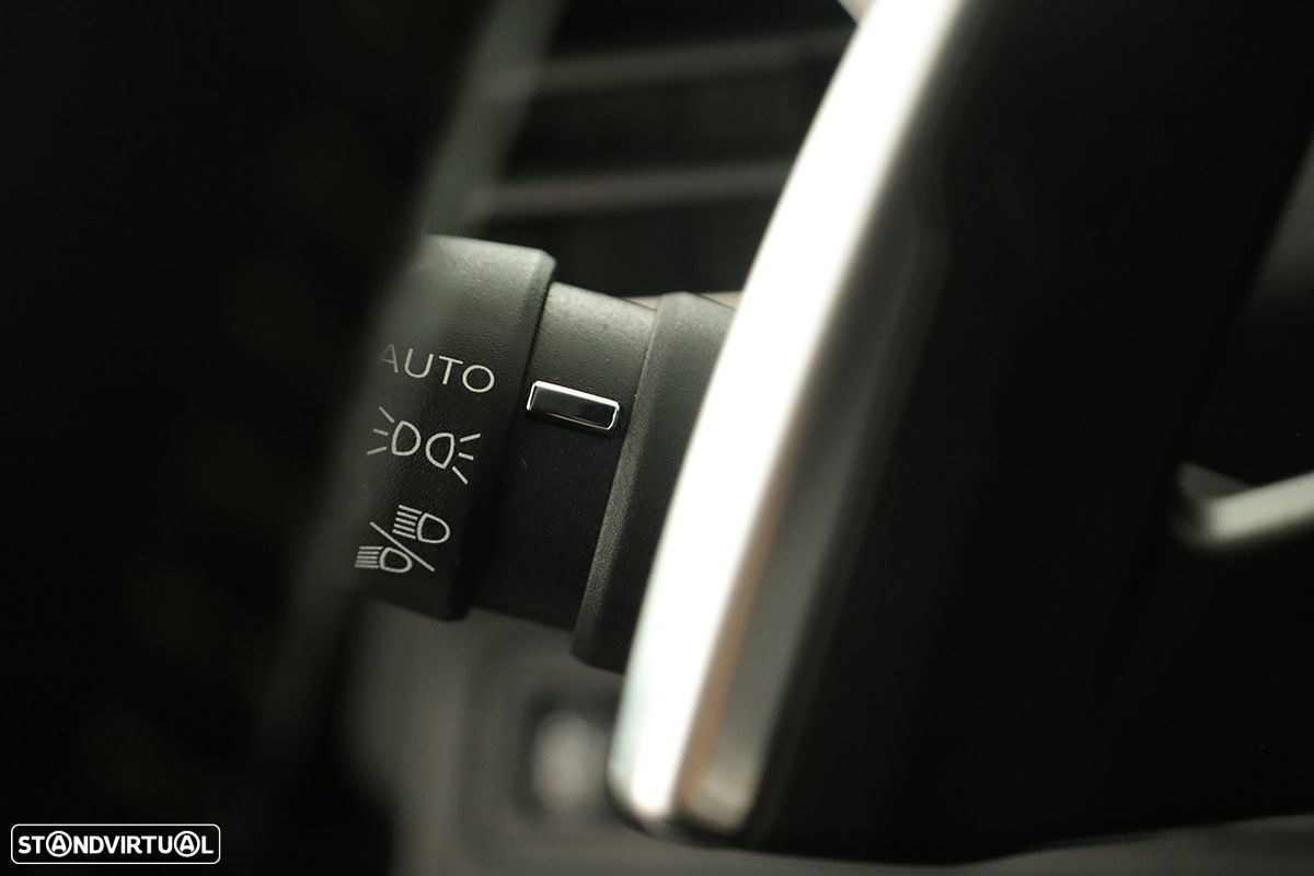 Peugeot 3008 1.6 Hybrid Allure e-EAT8 - 15