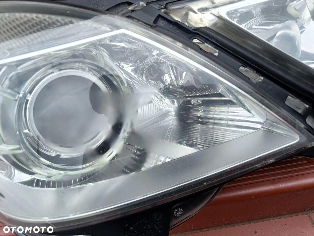 MERCEDES W212 E-KLASA LAMPA PRZÓD PRZEDNIA XENON SKRĘTNY ILS EU - 17