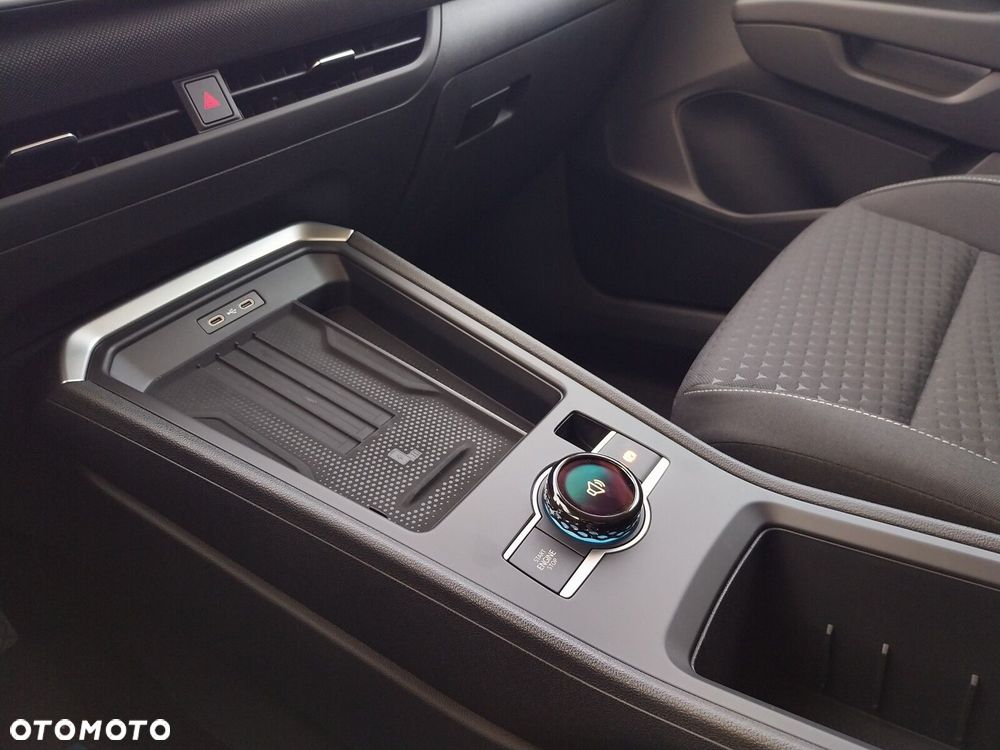 Volkswagen T-Roc - 14