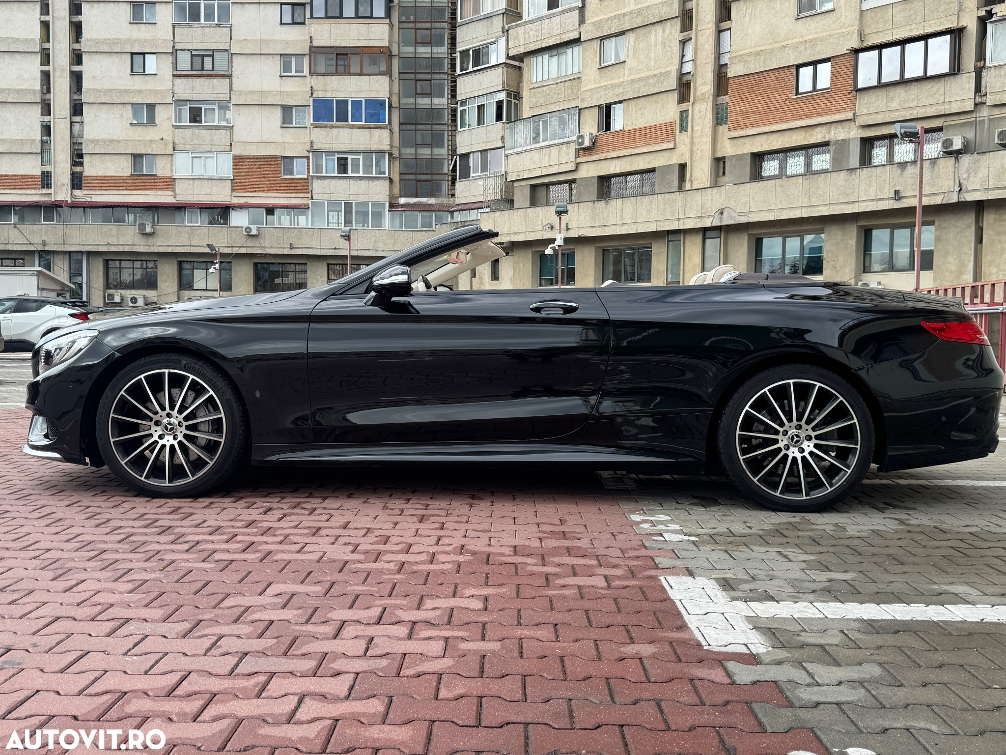 Mercedes-Benz S 500 Cabrio Aut - 38