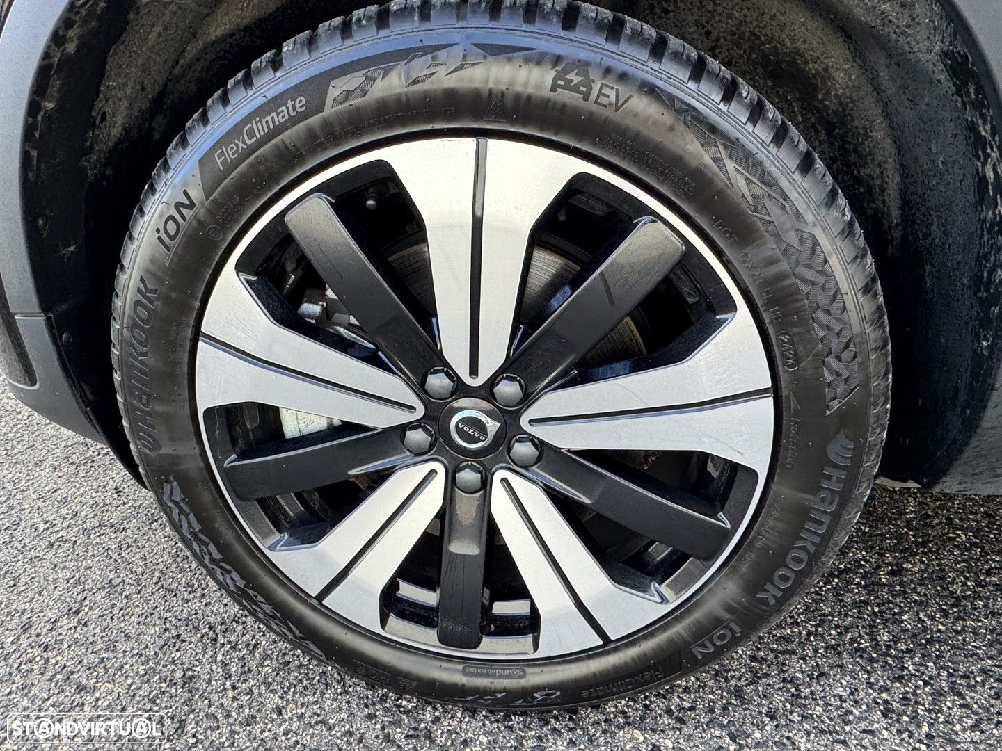 Volvo XC 40 Recharge Plus - 8