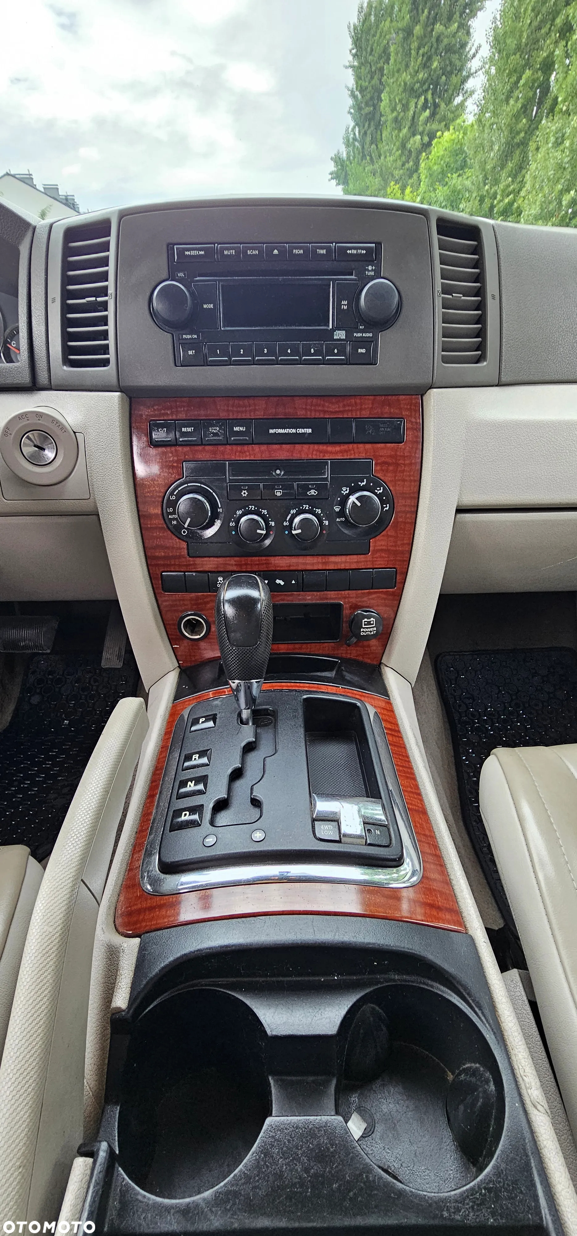 Jeep Grand Cherokee 4.7 V8 Limited - 9