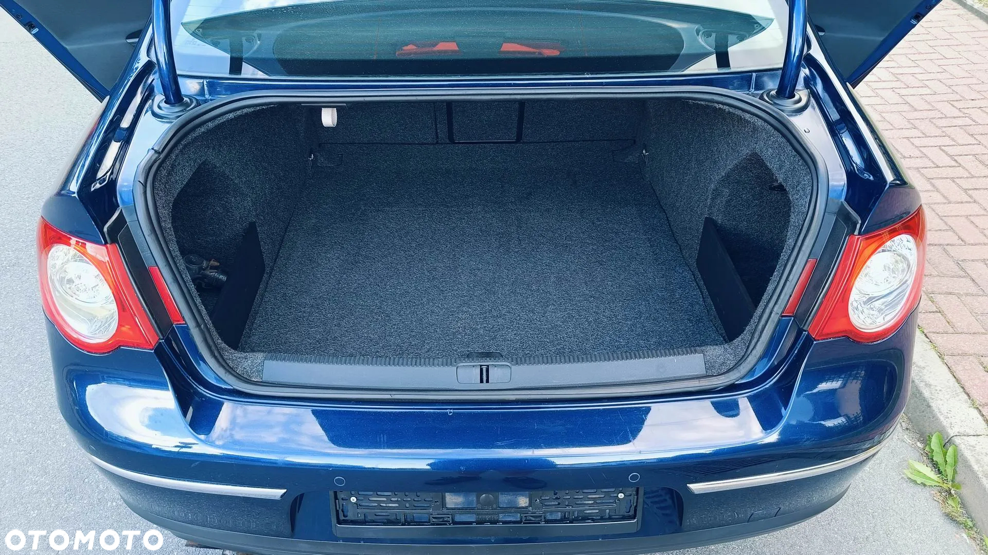 Volkswagen Passat 2.0 TSI Comfortline - 38