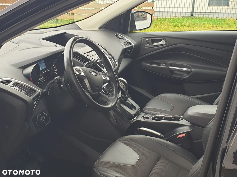 Ford Kuga 2.0 TDCi 4x4 Titanium - 4