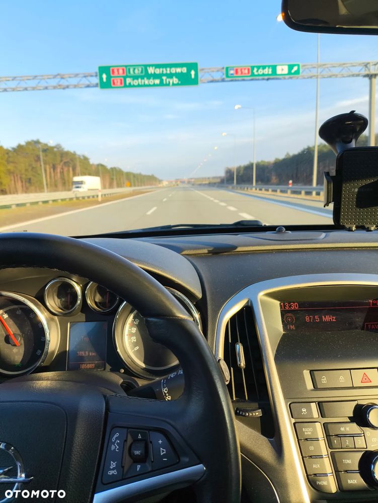 Opel Astra 1.6 Turbo Edition - 27