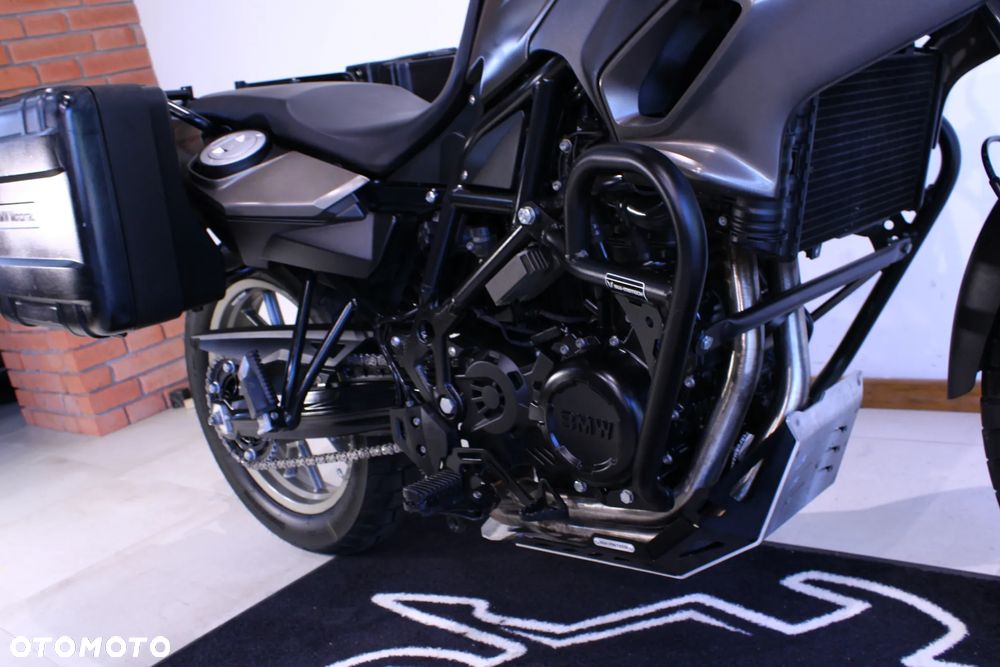 BMW F - 20