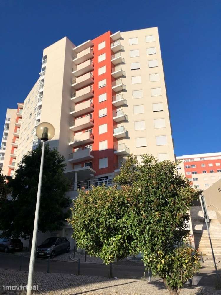 Arrendamento T1 junto ao metro Quinta das Conchas / Lisboa - Grande imagem: 2/7