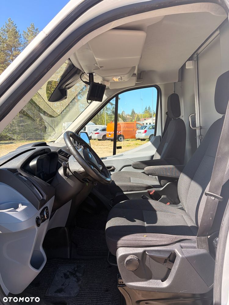 Ford Transit - 18
