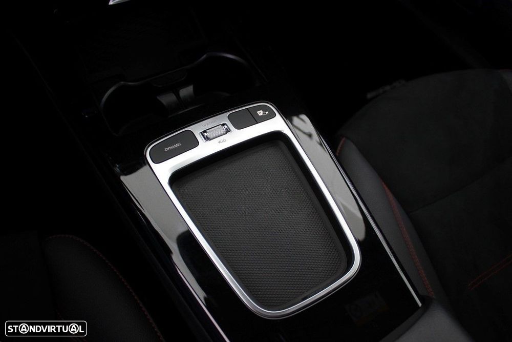 Mercedes-Benz A 250 e AMG Line - 19