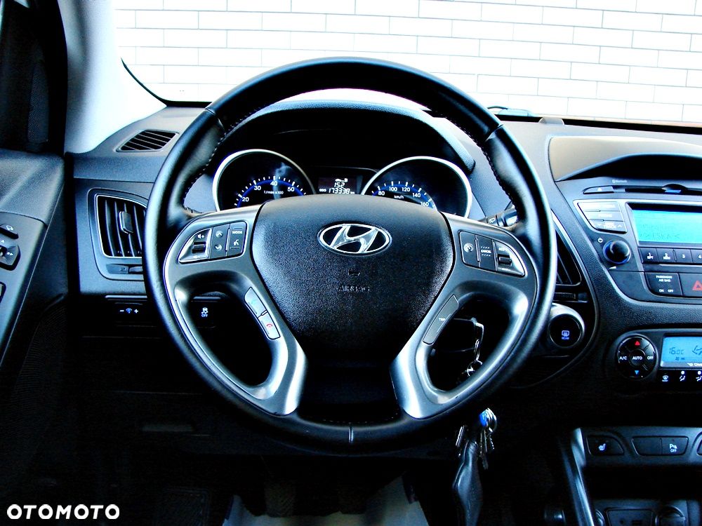 Hyundai ix35 1.6 2WD Fifa World Cup Edition - 26