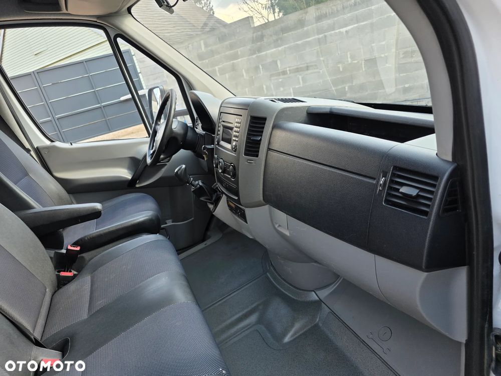 Mercedes-Benz Sprinter 516 CDI - 36