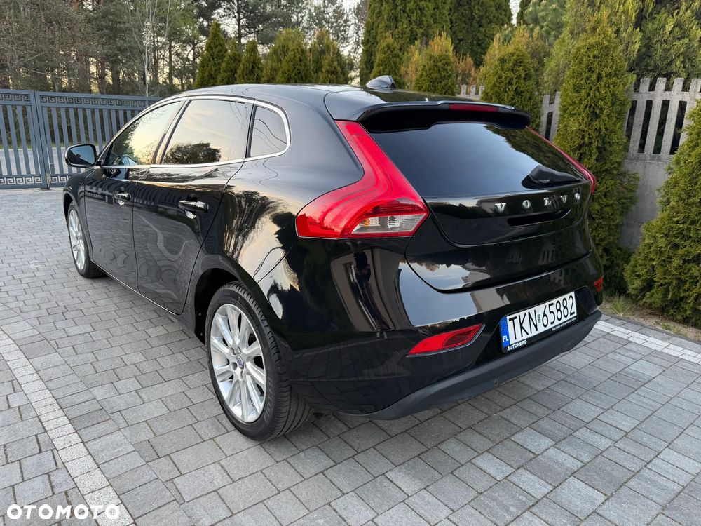 Volvo V40 D2 Momentum - 9