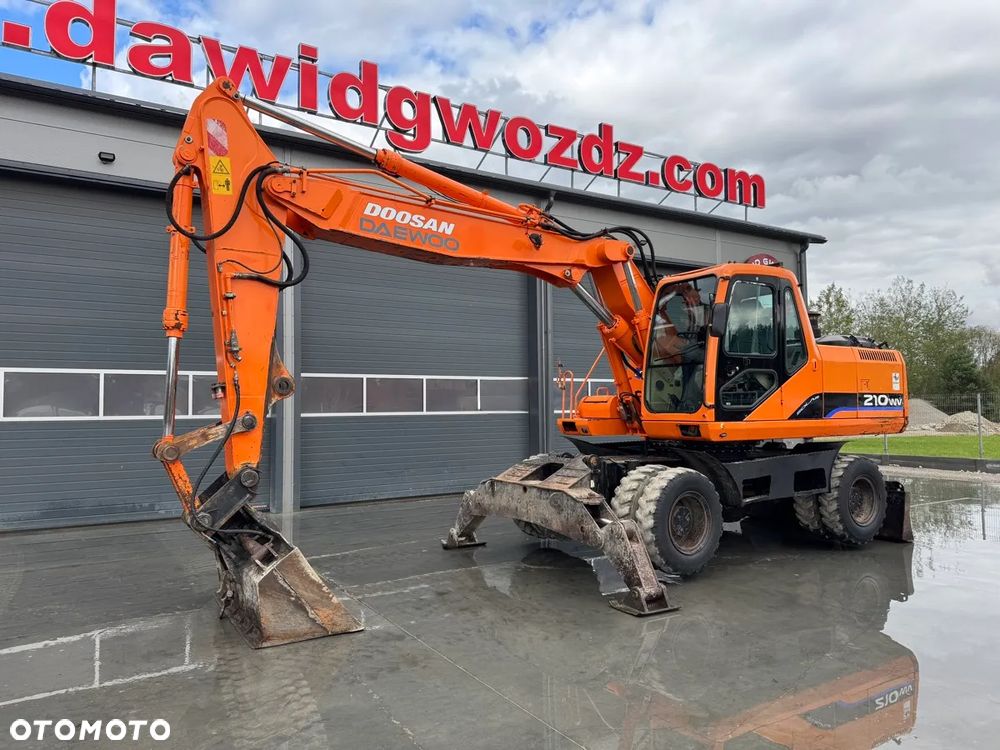 Doosan SOLAR 210W - 4