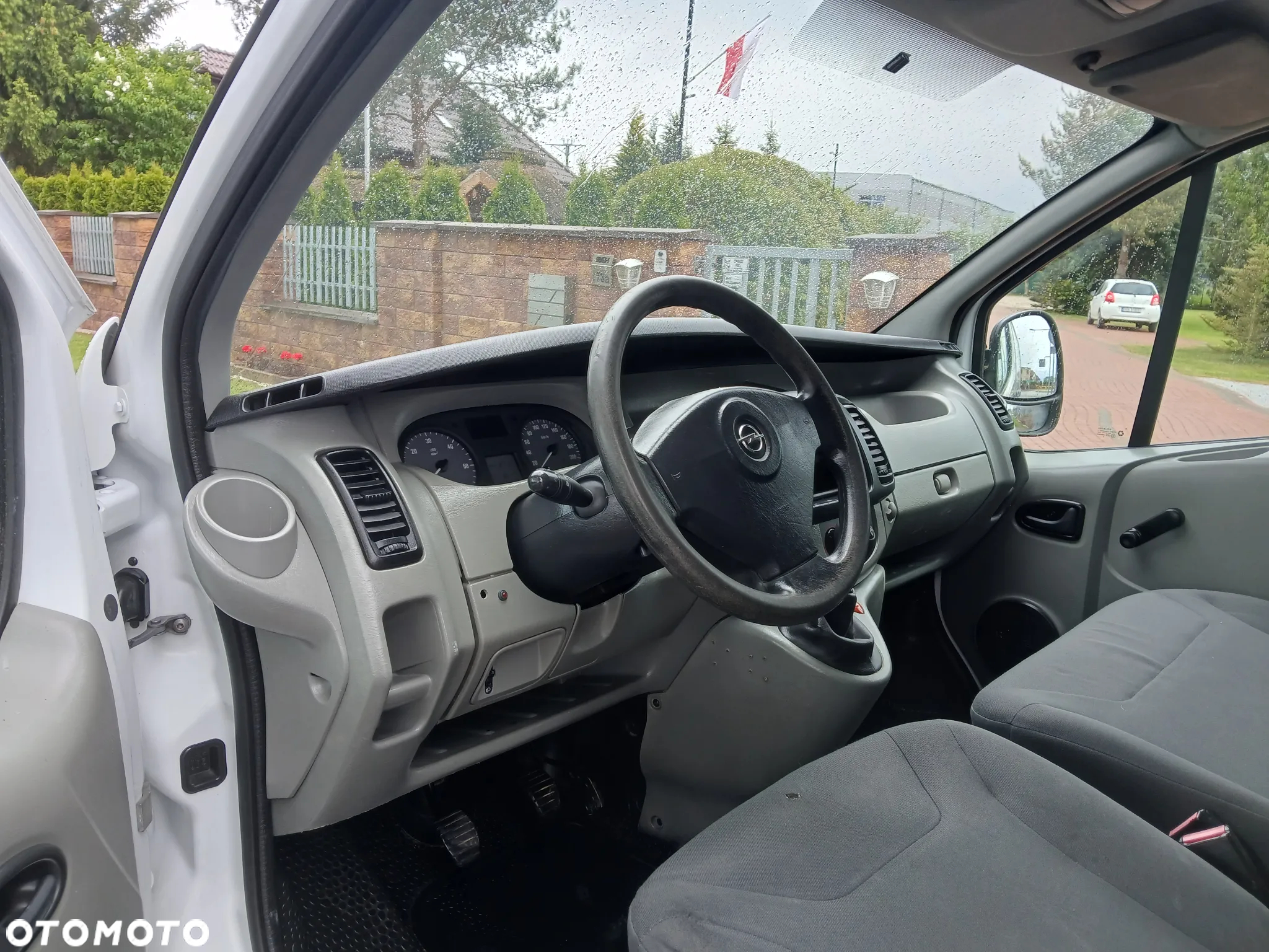 Opel VIVARO - 11