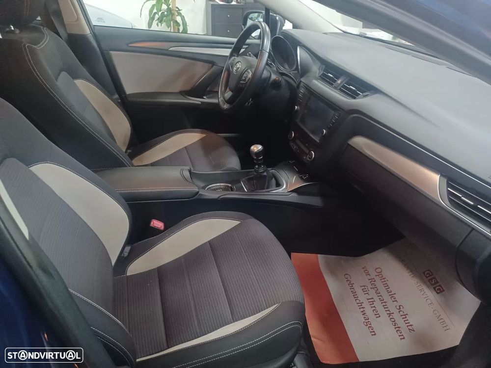 Toyota Auris Touring Sports 1.6 D-4D Comfort+Navi - 12