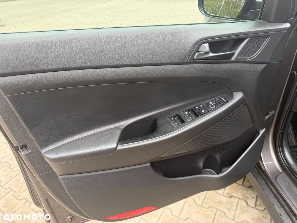 Hyundai Tucson 1.6 GDI BlueDrive GO 2WD - 21