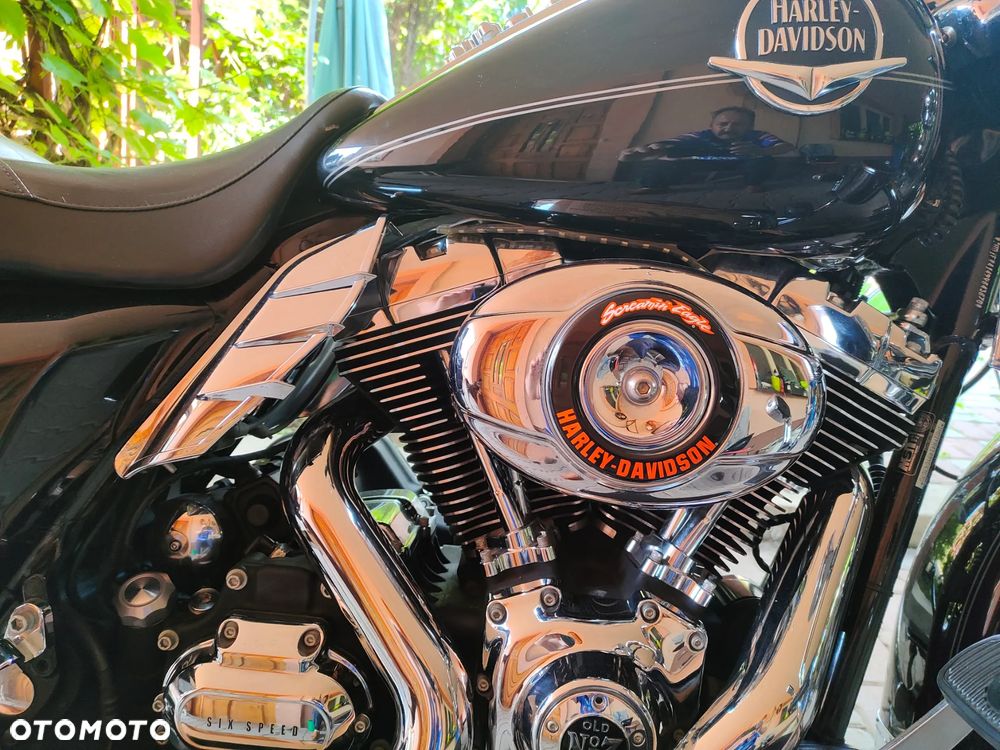 Harley-Davidson Touring Road King - 17