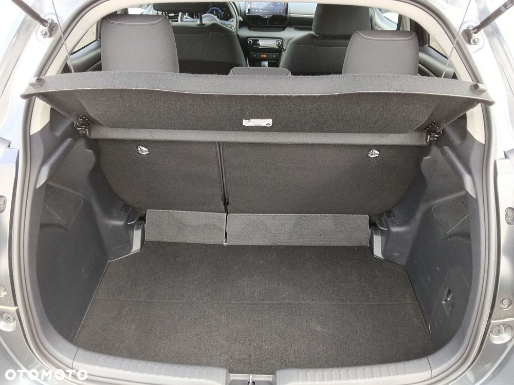Toyota Yaris Hybrid 1.5 Style - 13