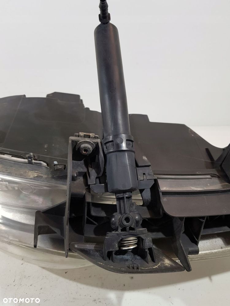 lampa lewy przód peugeot 307 lift hb eu 9655764380 - 9