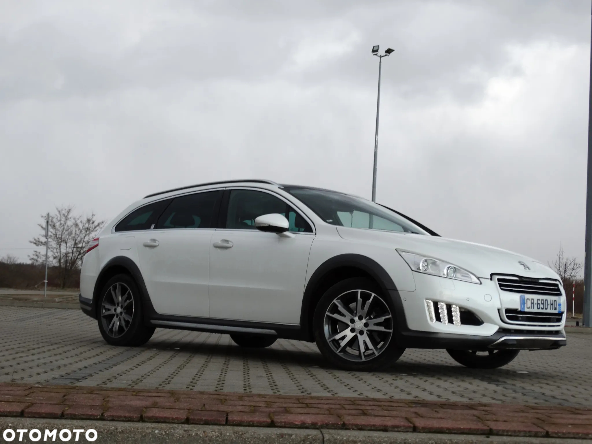 Peugeot 508 RXH 2.0 HDi HYbrid4 - 9