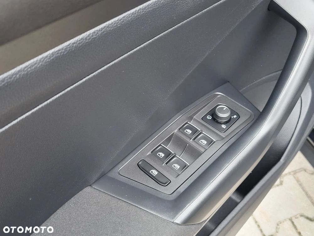 Volkswagen T-Roc 1.0 TSI OPF Style - 16