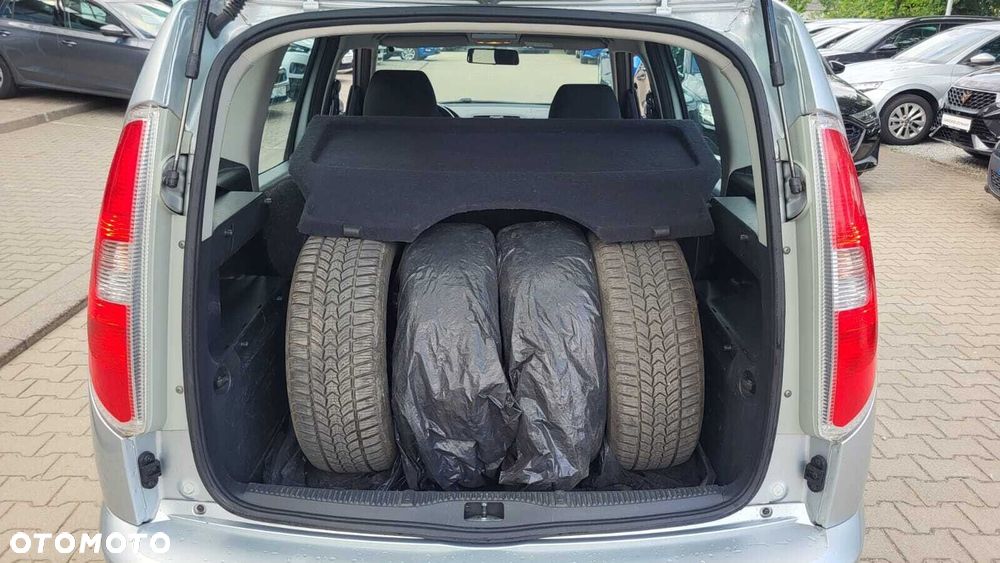 Skoda Roomster - 12