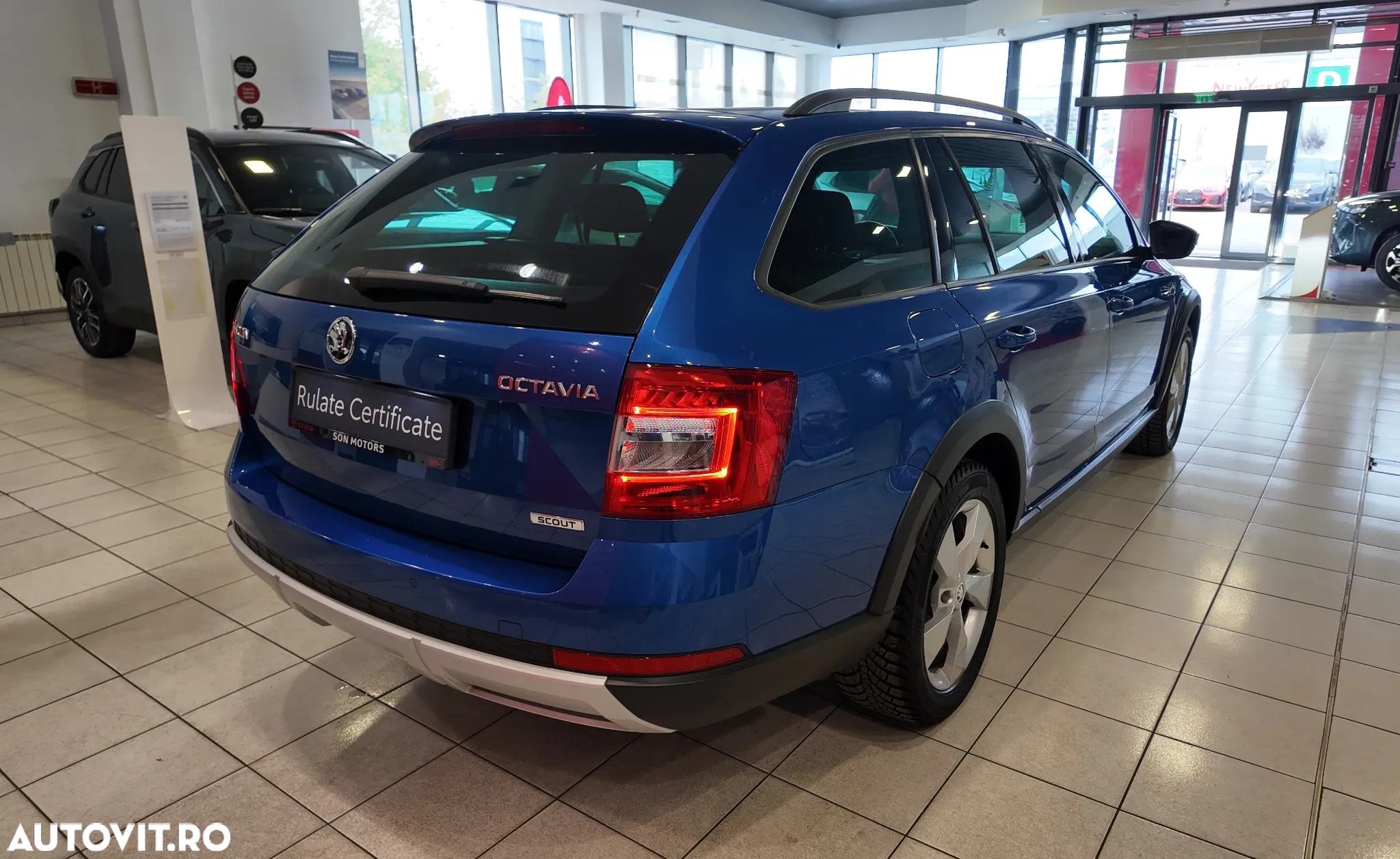 Skoda Octavia Combi Diesel 2.0 TDI 4X4 DSG Scout - 5