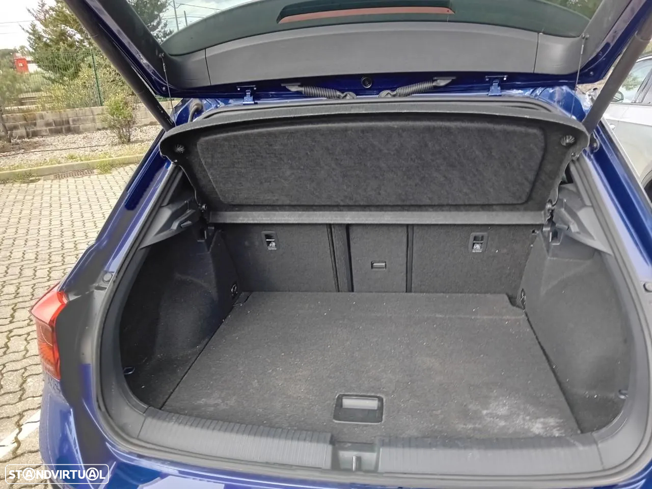 VW T-Roc 2.0 TDI R-Line DSG - 3