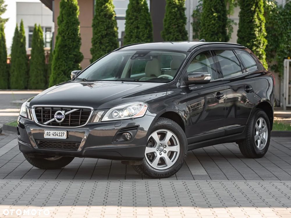 Volvo XC 60 D5 AWD Momentum - 6
