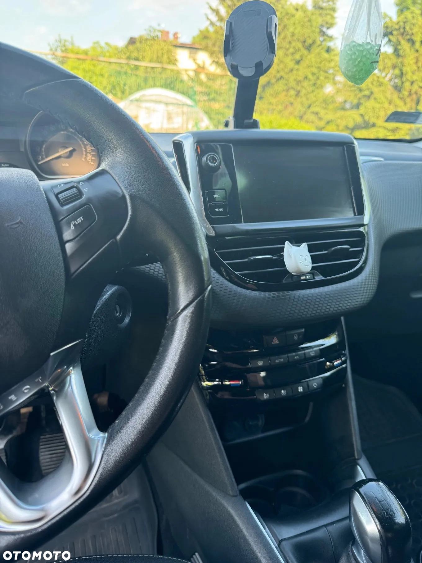 Peugeot 208 - 7