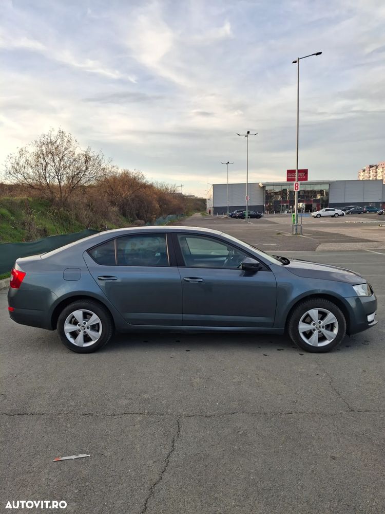 Skoda Octavia 1.6 TDI 4x4 Style - 4