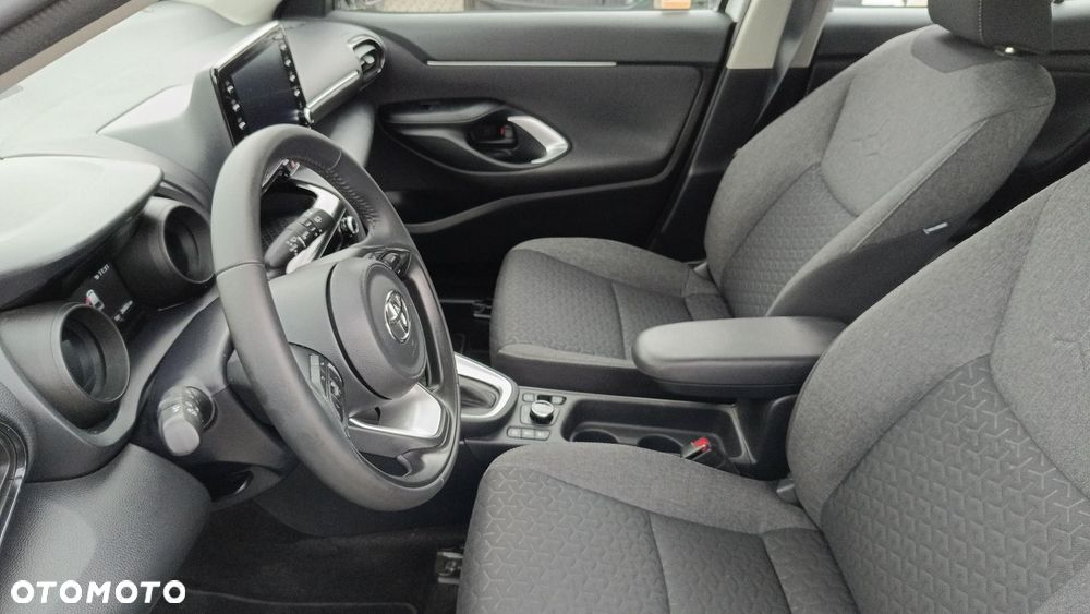 Toyota Yaris Cross Hybrid 1.5 Comfort 4x4 - 14