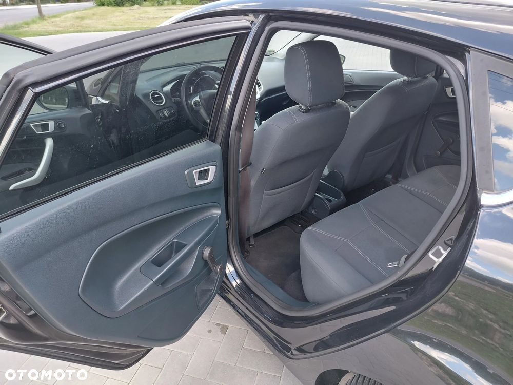 Ford Fiesta 1.25 Titanium EU5 - 13