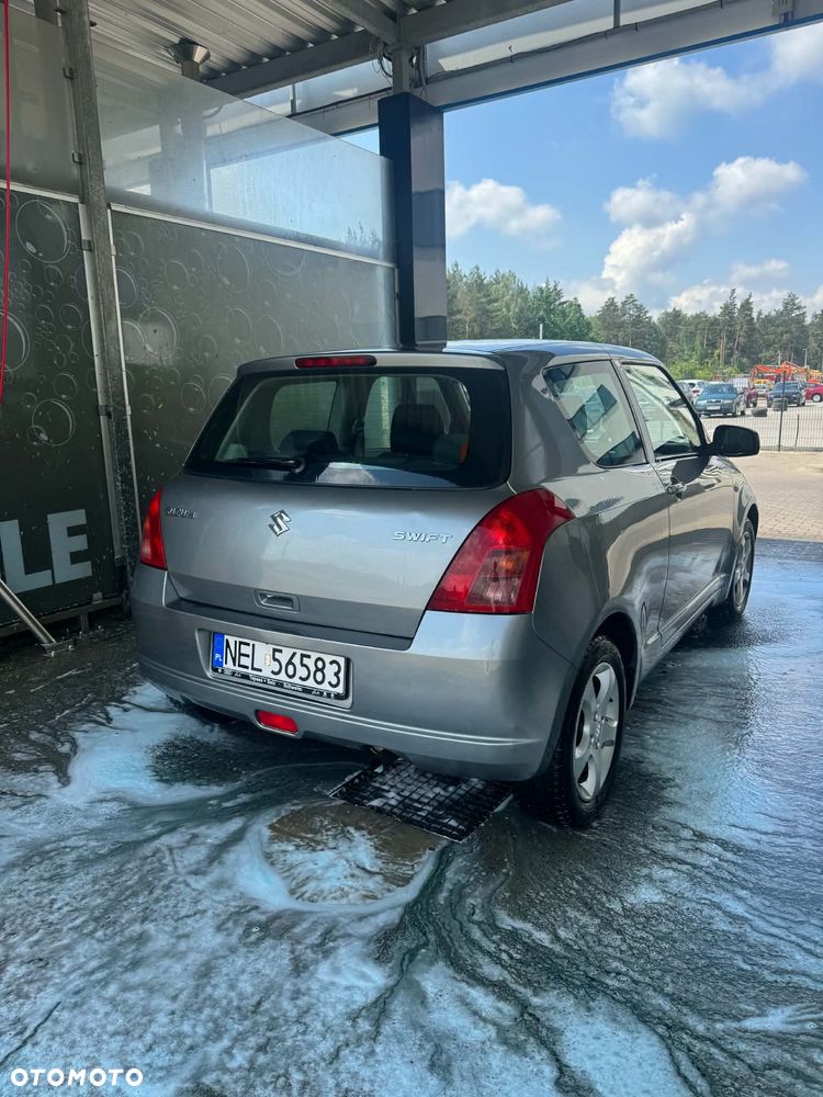 Suzuki Swift 1.3 GC - 7