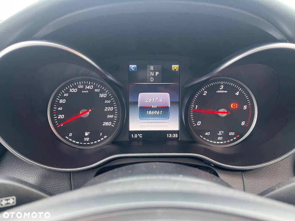 Mercedes-Benz CLA - 13