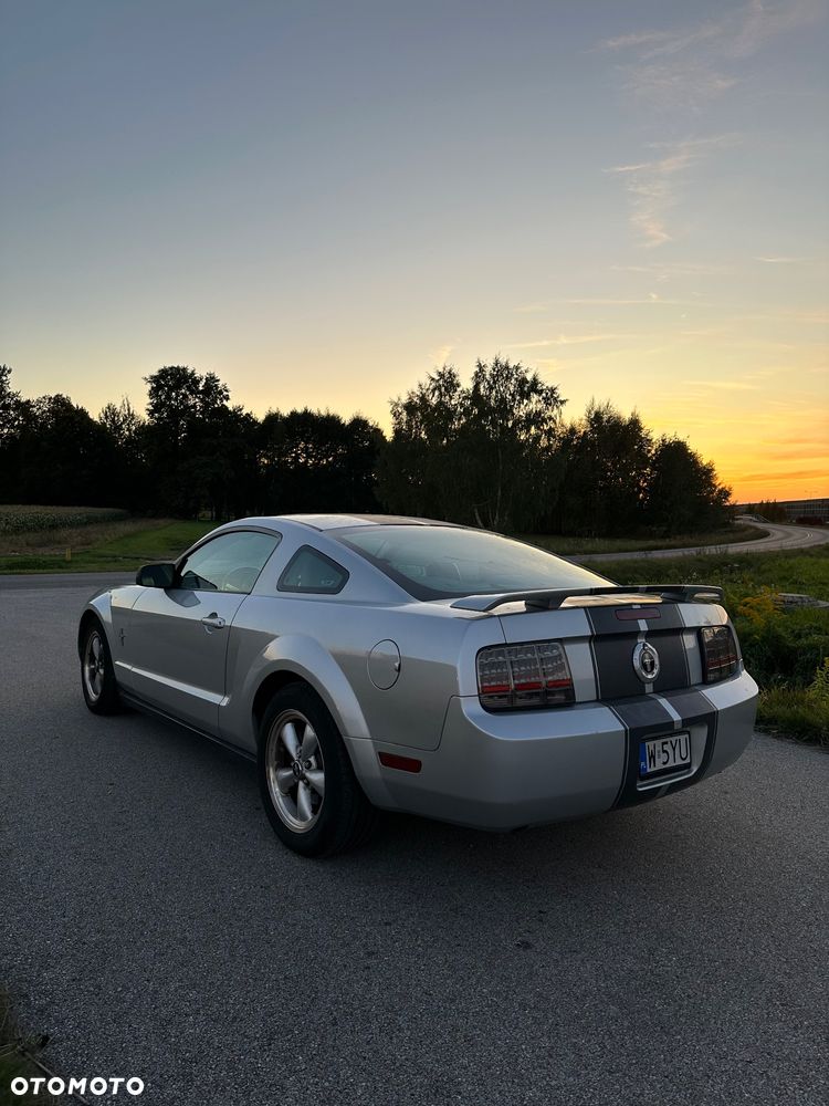 Ford Mustang 4.0 V6 - 23