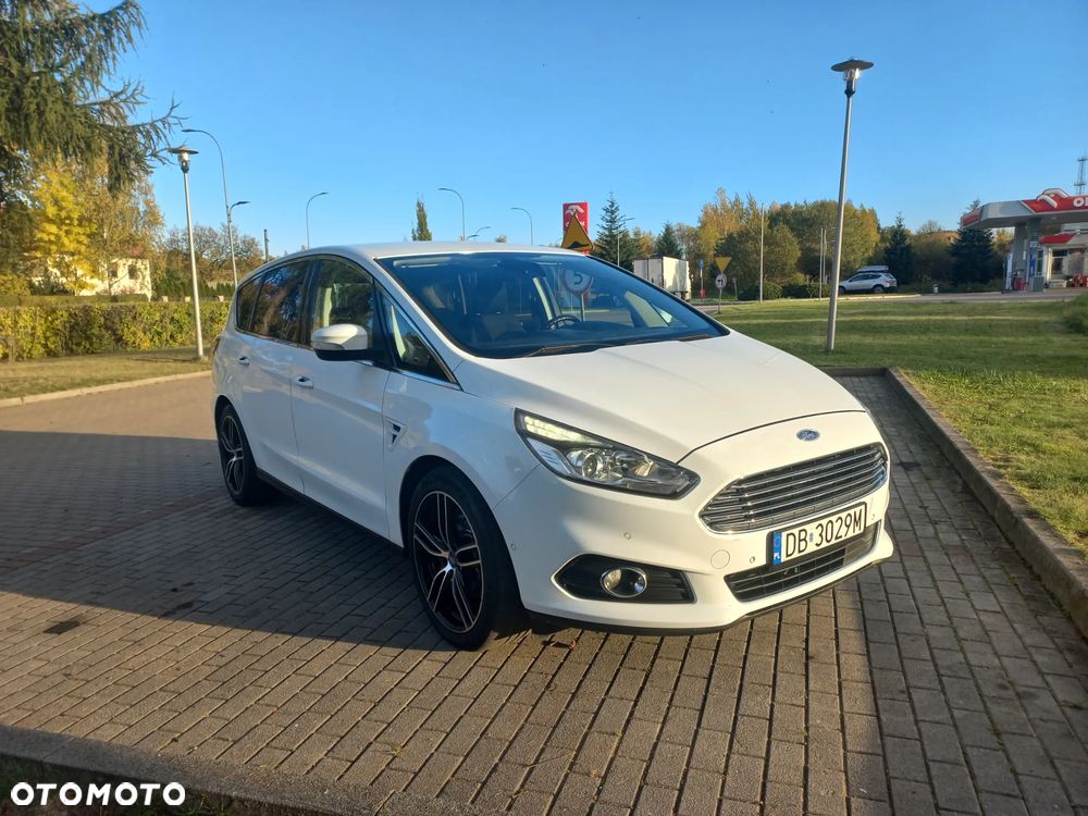 Ford S-Max - 34