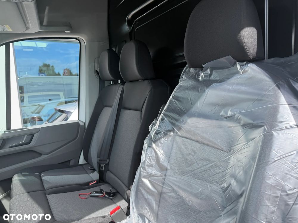 Volkswagen Crafter - 11