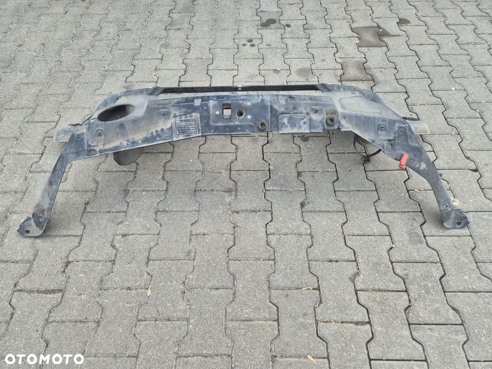 OKULAR WZMOCNIENIE PRZÓD IVECO DAILY III IV LIFT  11-14r. - 2
