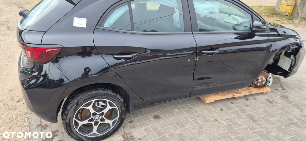 MG MG3 1.5 HEV+ Exclusive - 10