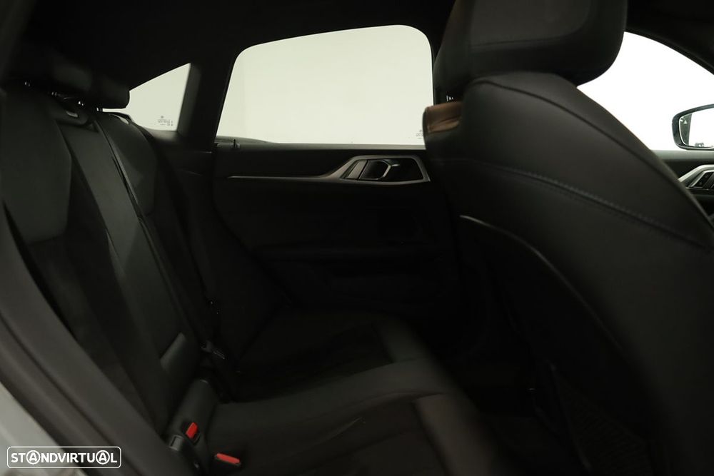 BMW 420 Gran Coupé i Pack Desportivo M Auto - 21