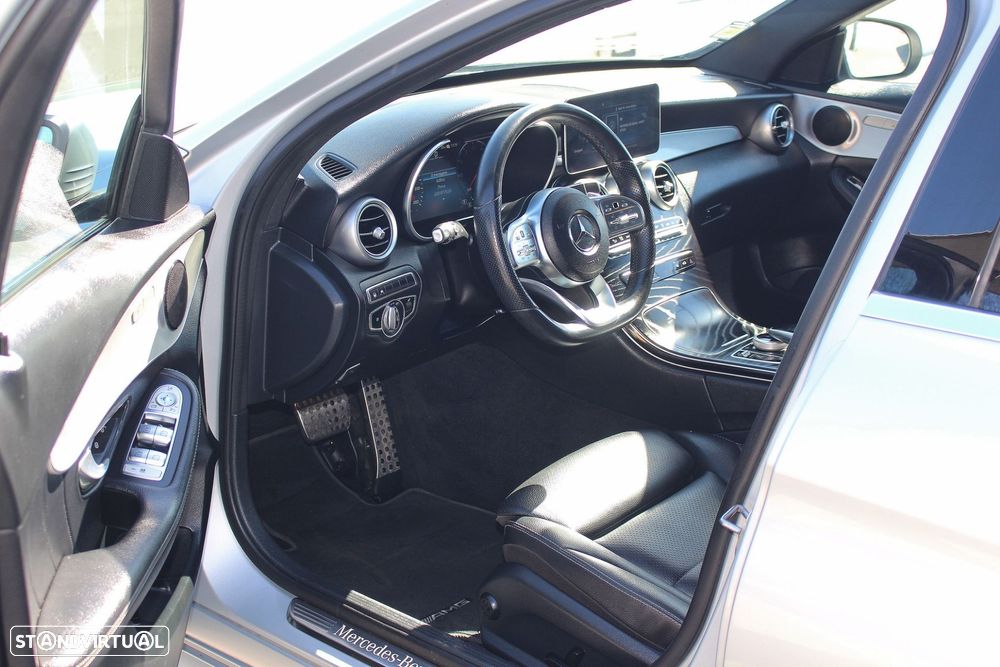Mercedes-Benz C 300 de AMG Line - 29
