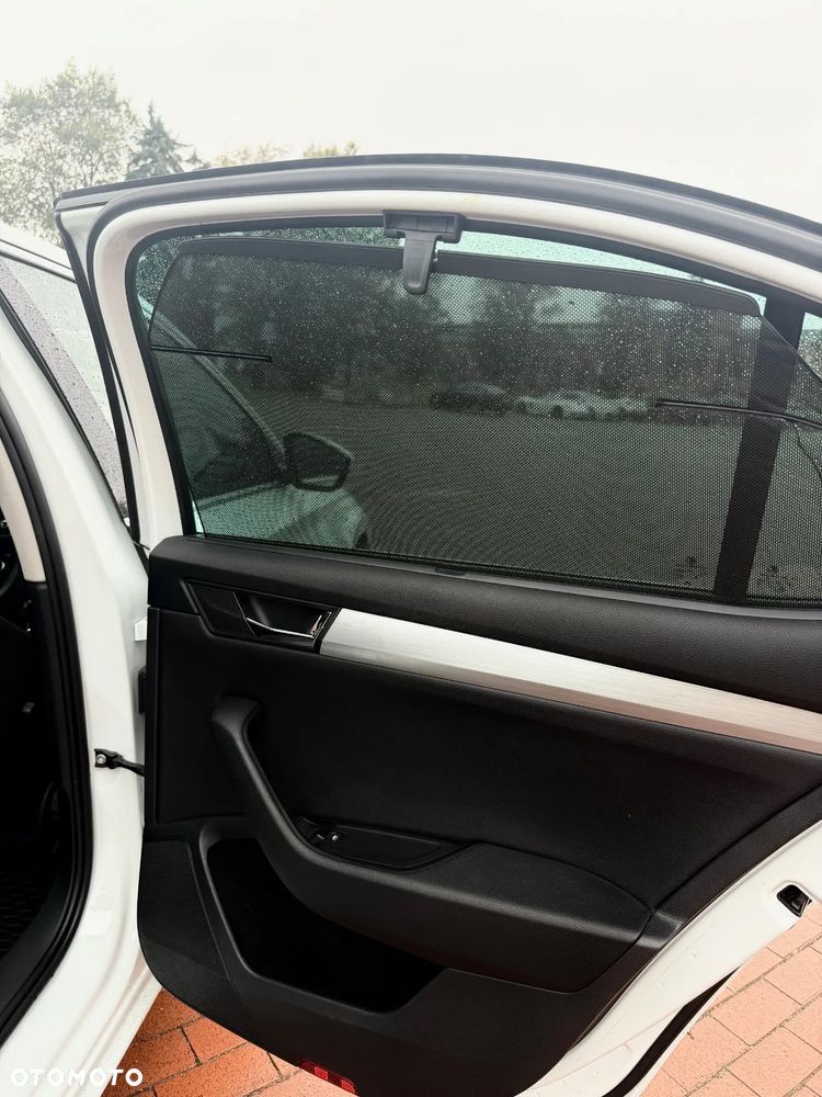 Skoda Superb ver-1-8-tsi-style-dsg - 21